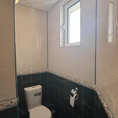 Relax In Riviera Szveti Vlasz